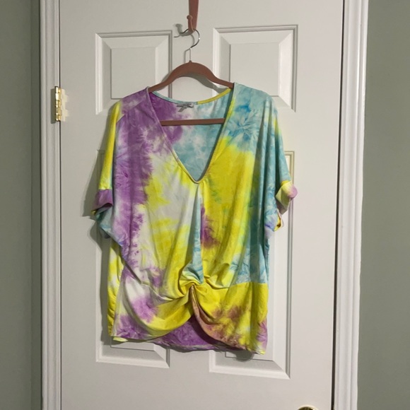 white birch Tops - Check front knot tie dye soft top s/s banded